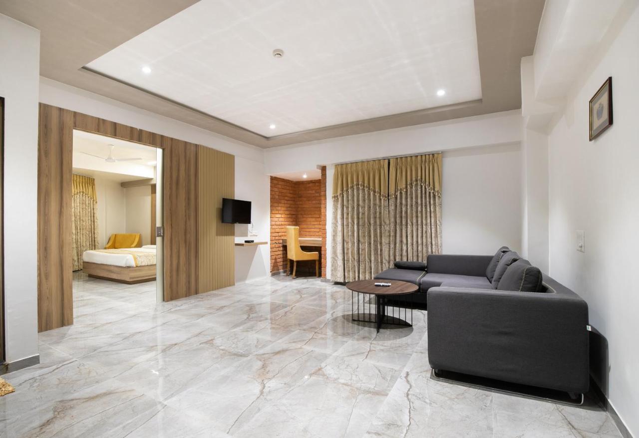 Kadi Palette - Hotel Welcome מראה חיצוני תמונה